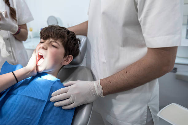 Best Holiday Emergency Dentist in Mill City, OR